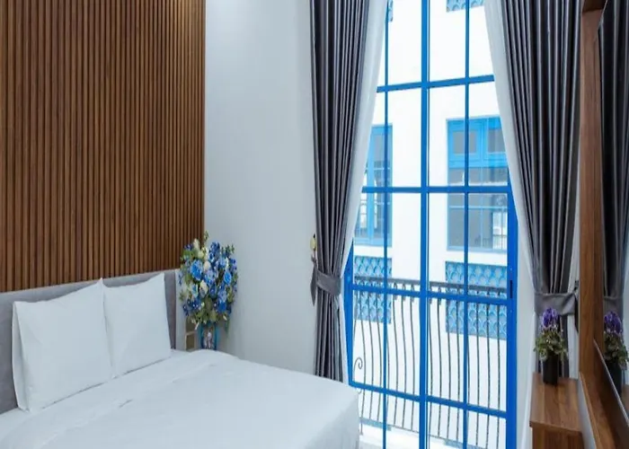 Chuoi 7 Ngu Dang Cap Sang Trong - Sun Grand Ferria Bai Chay Villa Hạ Long