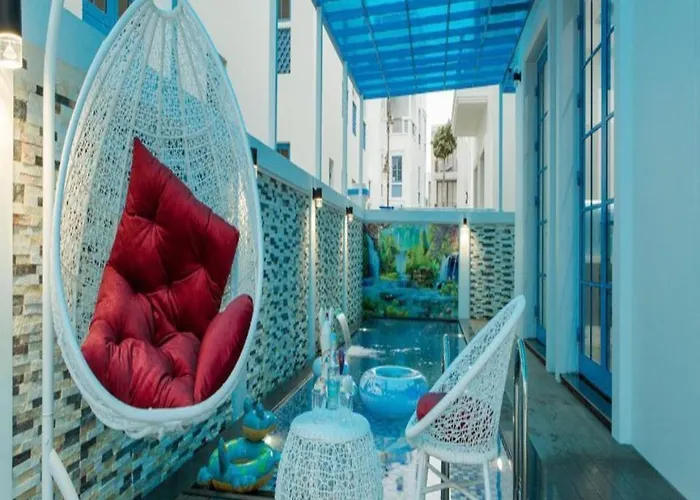 Chuoi 7 Ngu Dang Cap Sang Trong - Sun Grand Ferria Bai Chay Villa Hạ Long